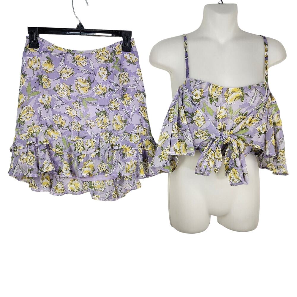 L'ATISTE BY AMY Two Piece Set Cropped Top Mini Skirt Medium Purple Yellow Floral